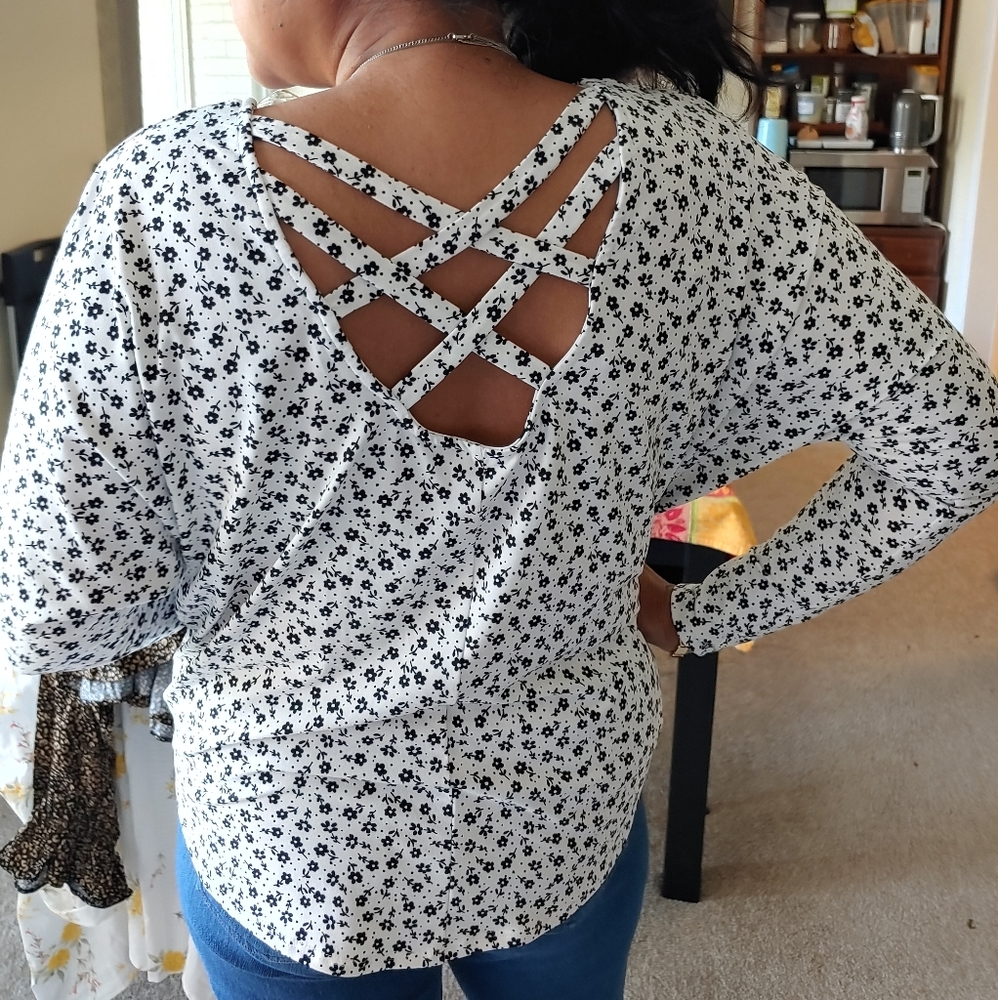 Blouse - Picture 2 of 2